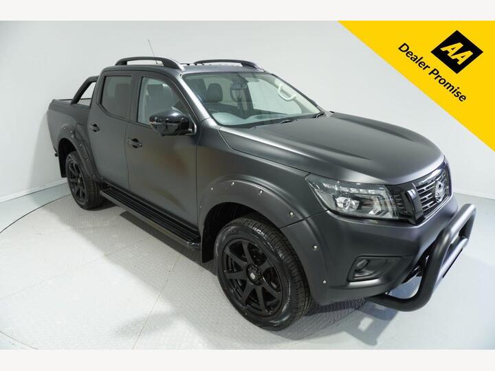 Nissan NAVARA 2.3 DCi N-Guard Auto 4WD Euro 6 4dr Nissan NAVARA 2.3 DCi N-Guard Auto 4WD Euro 6 4dr