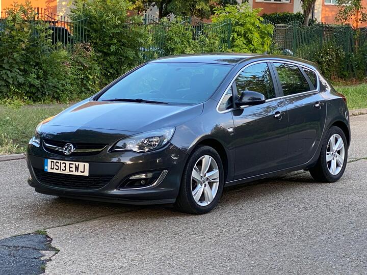 Vauxhall Astra 1.4 16v SRi Euro 5 5dr