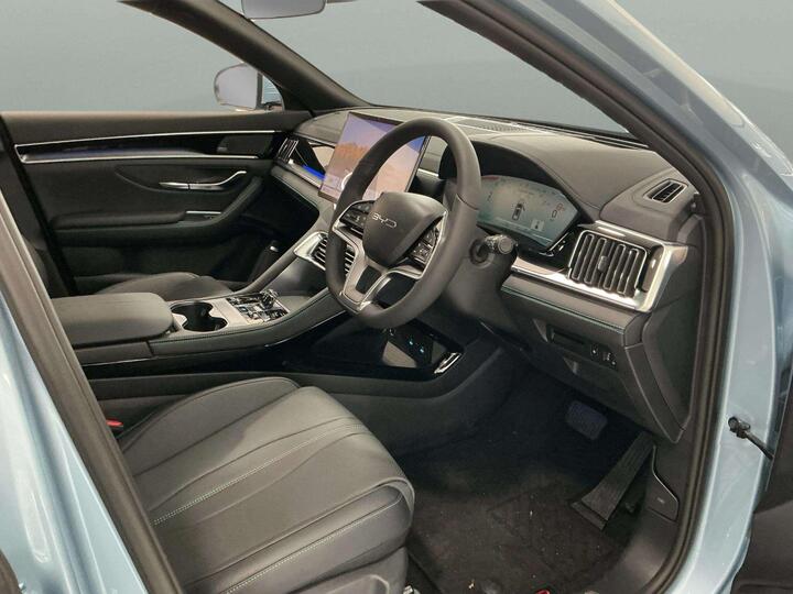 BYD Seal U 1.5 DM-i 18.3kWh Boost CVT Auto Euro 6 (s/s) 5dr