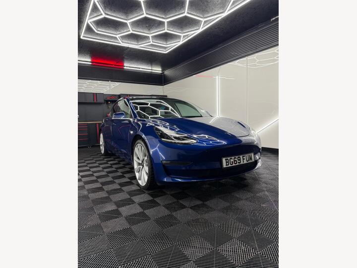 Tesla Model 3 (Dual Motor) Performance Auto 4WDE 4dr (Performance Upgrade)