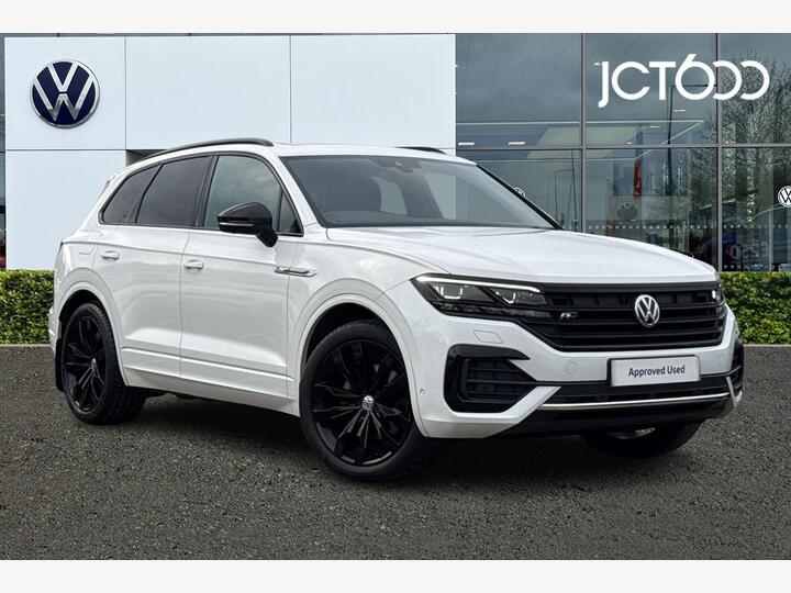 Volkswagen TOUAREG 3.0 TDI V6 Black Edition Tiptronic 4Motion Euro 6 (s/s) 5dr Volkswagen TOUAREG 3.0 TDI V6 Black Edition Tiptronic 4Motion Euro 6 (s/s) 5dr