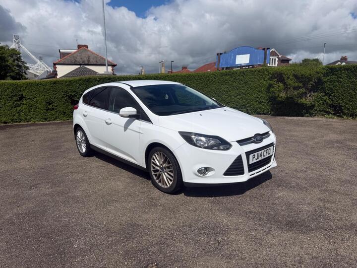Ford Focus 1.0T EcoBoost Zetec Euro 5 (s/s) 5dr