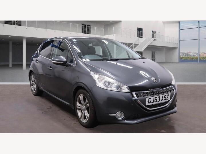 Peugeot 208 1.2 VTi Allure Euro 5 5dr