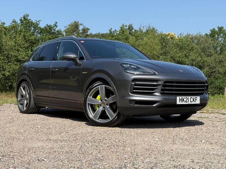Porsche Cayenne 3.0 V6 E-Hybrid 17.9kWh TiptronicS 4WD Euro 6 (s/s) 5dr (3.6kW Charger)