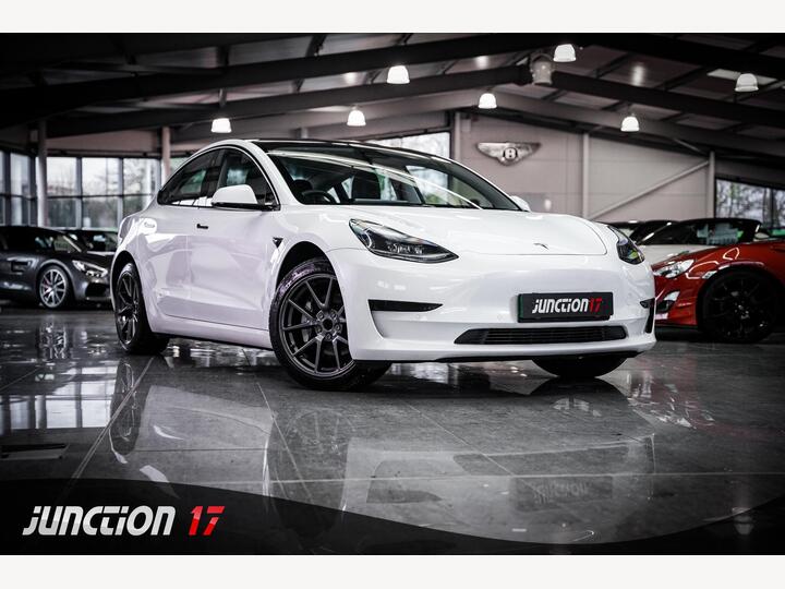 Tesla Model 3 Standard Range Plus Auto RWD 4dr