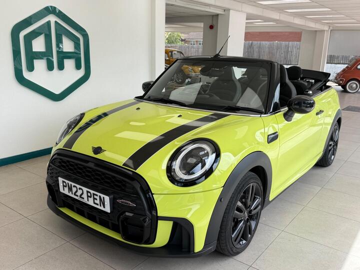 MINI Convertible 1.5 Cooper Sport Steptronic Euro 6 (s/s) 2dr MINI Convertible 1.5 Cooper Sport Steptronic Euro 6 (s/s) 2dr