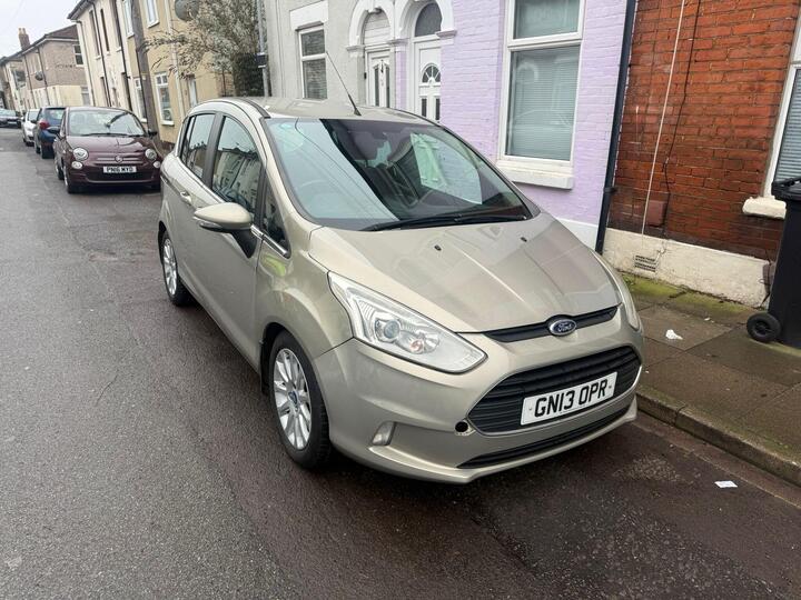 Ford B-Max 1.0T EcoBoost Zetec Euro 5 5dr