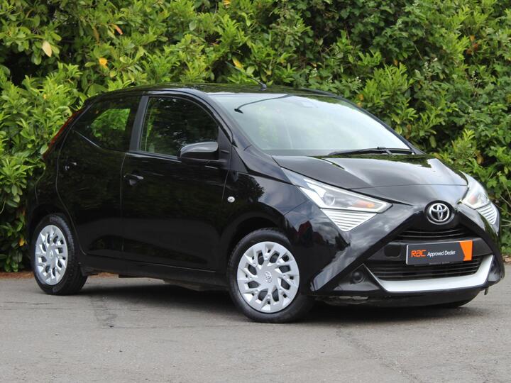 Toyota AYGO 1.0 VVT-i X-play Euro 6 (s/s) 5dr