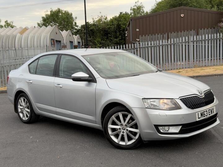 Skoda Octavia 1.6 TDI Elegance DSG Euro 5 (s/s) 5dr