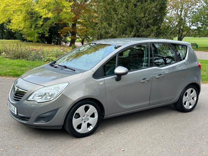 Vauxhall Meriva 1.7 CDTi Exclusiv Auto Euro 5 5dr Vauxhall Meriva 1.7 CDTi Exclusiv Auto Euro 5 5dr