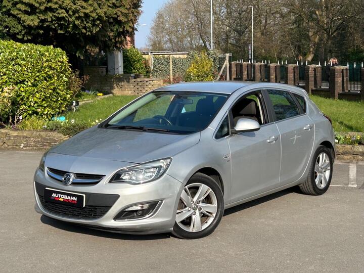 Vauxhall Astra 2.0 CDTi SRi Auto Euro 5 5dr Vauxhall Astra 2.0 CDTi SRi Auto Euro 5 5dr