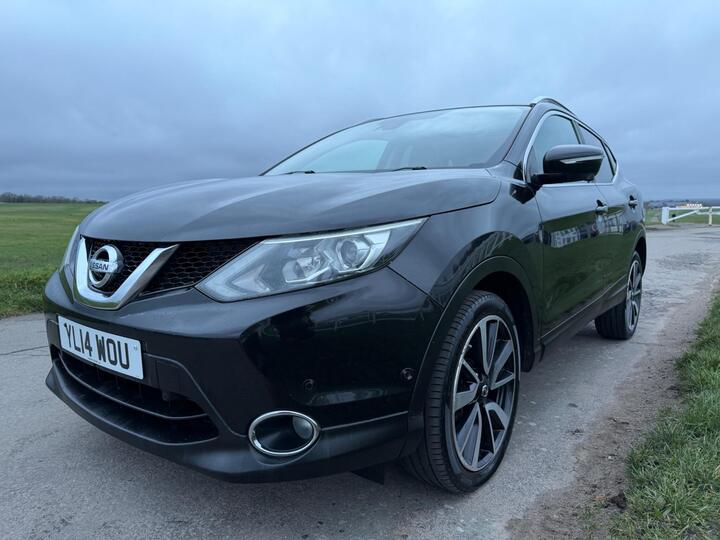 Nissan Qashqai 1.2 DIG-T Tekna 2WD Euro 5 (s/s) 5dr