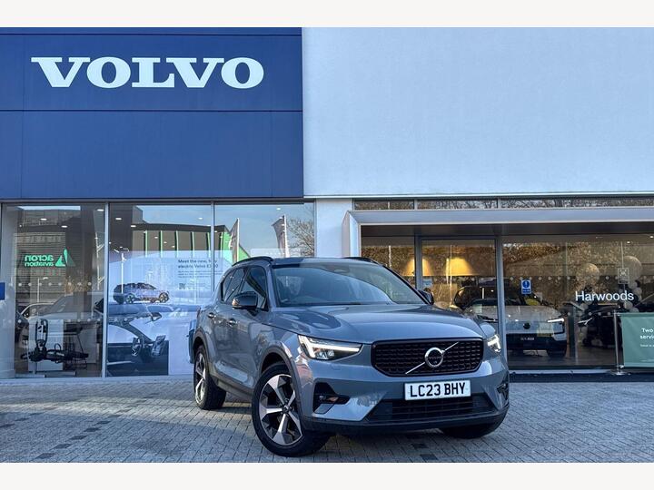 Volvo XC40 2.0 B4 MHEV Ultimate DCT Auto Euro 6 (s/s) 5dr