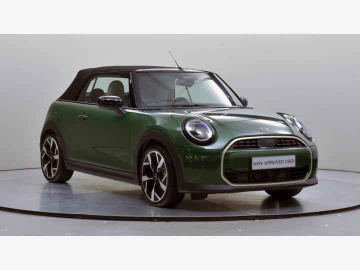 MINI Convertible 2.0S Exclusive Steptronic Euro 6 (s/s) 2dr MINI Convertible 2.0S Exclusive Steptronic Euro 6 (s/s) 2dr