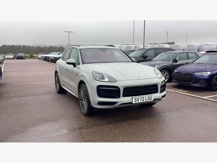 Porsche Cayenne 3.0 V6 E-Hybrid 17.9kWh Platinum Edition TiptronicS 4WD Euro 6 (s/s) 5dr (3.6kW Charger) Porsche Cayenne 3.0 V6 E-Hybrid 17.9kWh Platinum Edition TiptronicS 4WD Euro 6 (s/s) 5dr (3.6kW Charger)