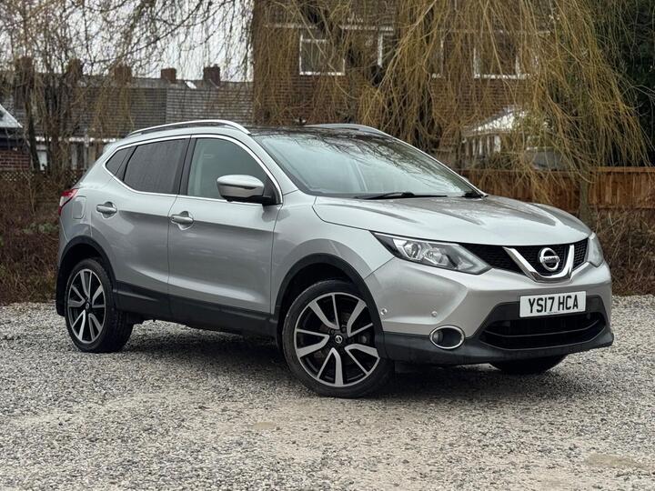 Nissan Qashqai 1.2 DIG-T Tekna 2WD Euro 6 (s/s) 5dr
