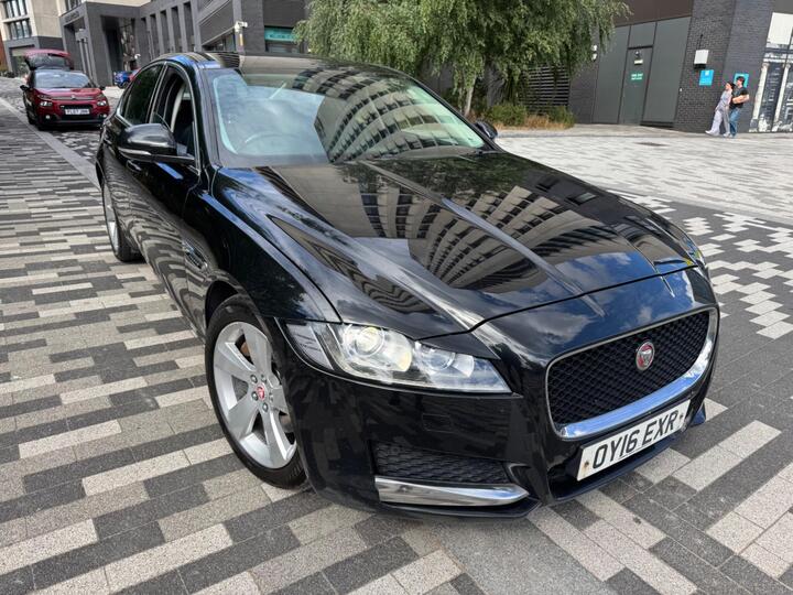 Jaguar XF 2.0d Portfolio Auto Euro 6 (s/s) 4dr