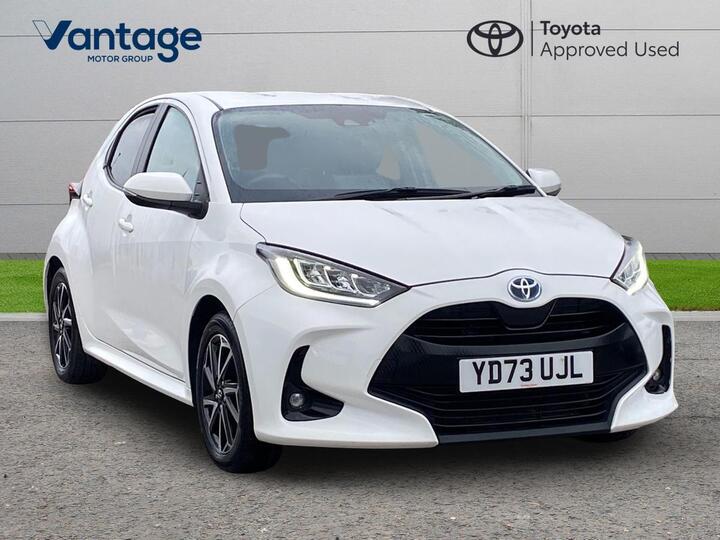 Toyota Yaris 1.5 VVT-h Design E-CVT Euro 6 (s/s) 5dr
