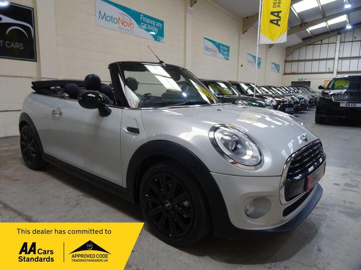 MINI Convertible 1.5 Cooper Euro 6 (s/s) 2dr MINI Convertible 1.5 Cooper Euro 6 (s/s) 2dr