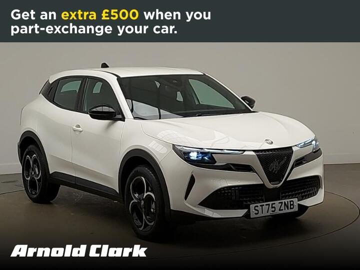 Alfa Romeo Junior 1.2 MHEV Ibrida E-DCT Euro 6 (s/s) 5dr Alfa Romeo Junior 1.2 MHEV Ibrida E-DCT Euro 6 (s/s) 5dr