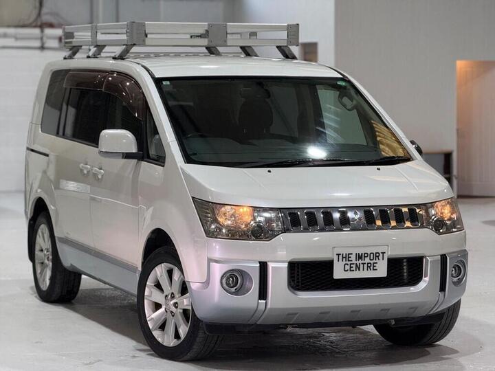 Mitsubishi DELICA EXCEED II 2.4 PETROL 2WD AUTO 8 SEATER ULEZ