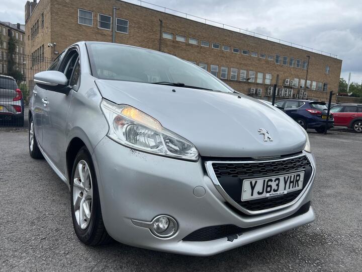 Peugeot 208 1.2 VTi Active Euro 5 5dr