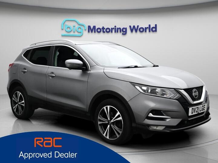 Nissan Qashqai 1.3 DIG-T N-Connecta Euro 6 (s/s) 5dr