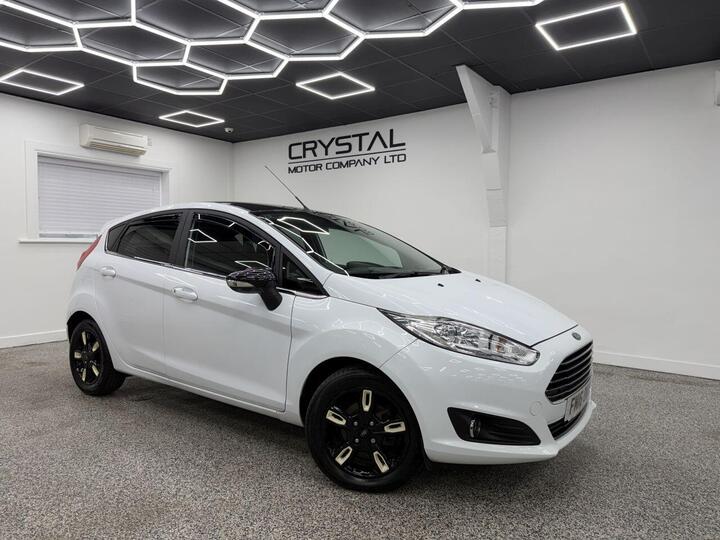 Ford FIESTA 1.0T EcoBoost Zetec White Edition Euro 6 (s/s) 5dr