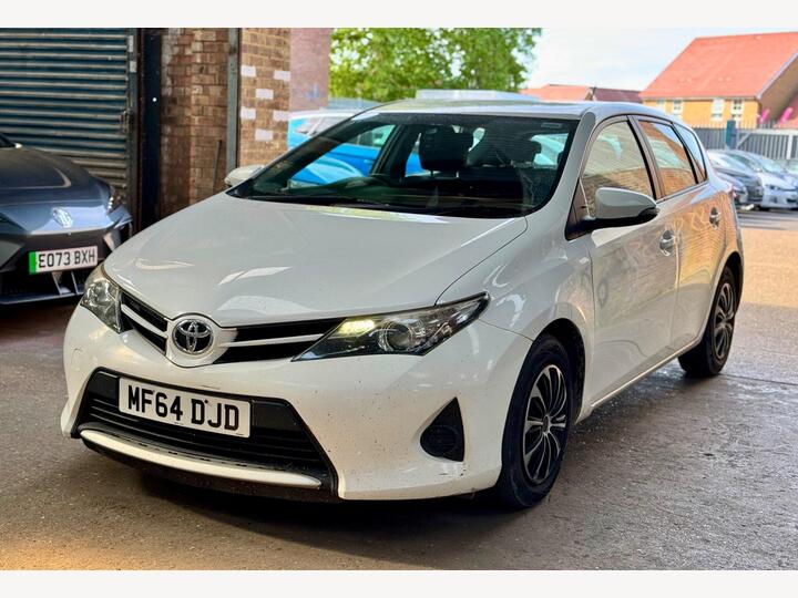Toyota Auris 1.4 D-4D Active Euro 5 (s/s) 5dr