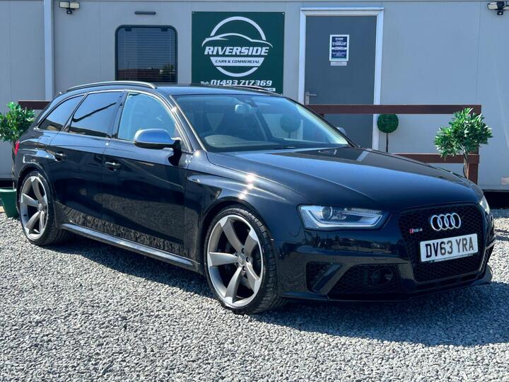 Audi RS4 Avant 4.2 FSI V8 S Tronic Quattro Euro 5 5dr