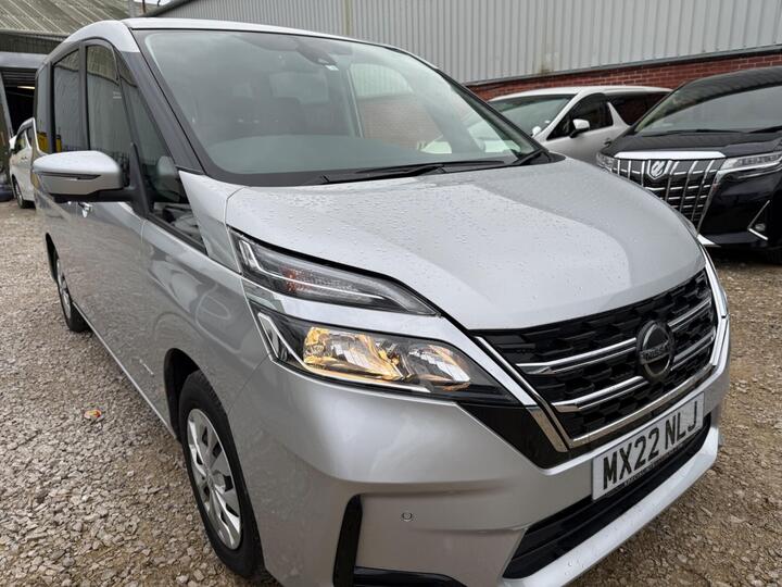 Nissan Serena Hybrid 8 Seats Euro6 MPV 2.0 Automatic