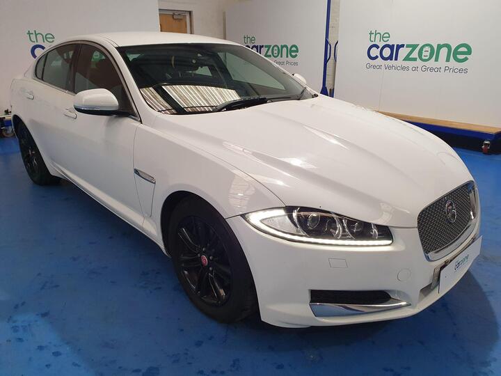 Jaguar XF 2.2d Luxury Auto Euro 5 (s/s) 4dr