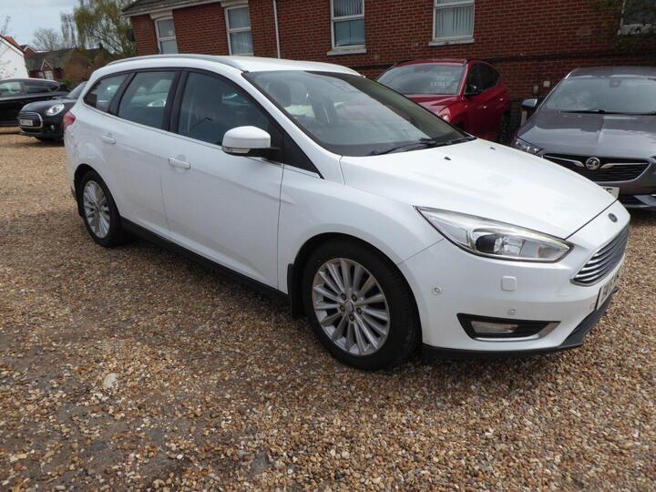 Ford FOCUS 1.5 TDCi Titanium X Euro 6 (s/s) 5dr
