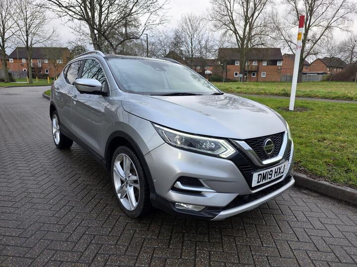 Nissan Qashqai 1.3 DIG-T N-Motion Euro 6 (s/s) 5dr