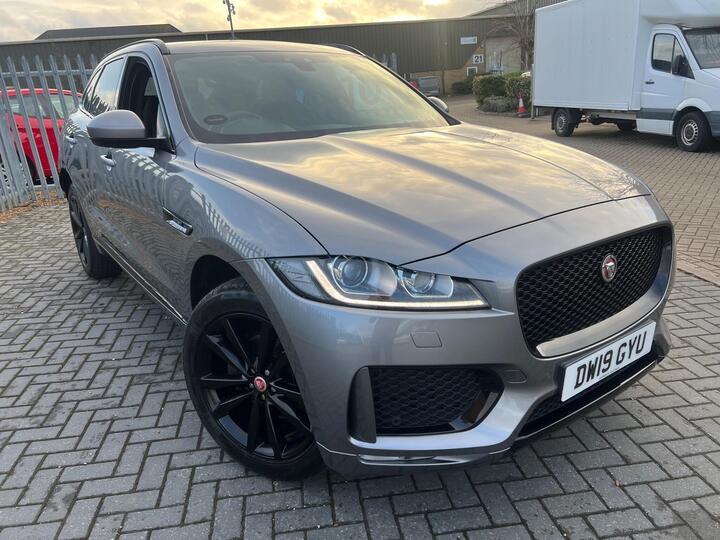 Jaguar F-PACE 2.0 D180 Chequered Flag Auto AWD Euro 6 (s/s) 5dr