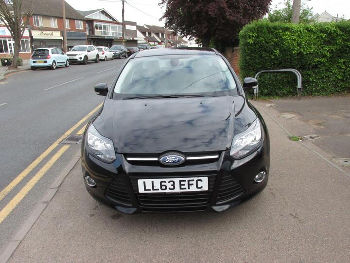 Ford Focus 1.0T EcoBoost Zetec Euro 5 (s/s) 5dr
