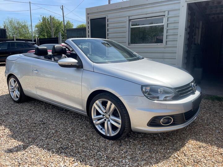 Volkswagen Eos 2.0 TDI BlueMotion Tech SE Cabriolet Euro 5 (s/s) 2dr