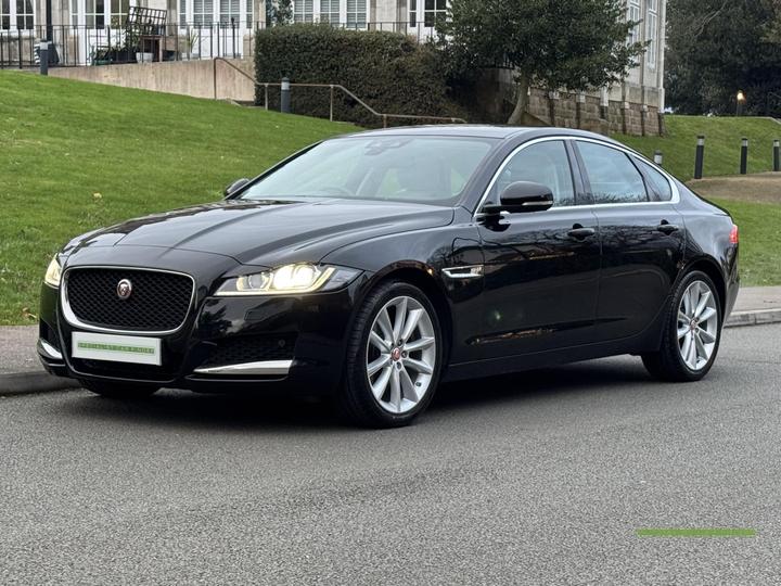 Jaguar XF 2.0d Portfolio Auto Euro 6 (s/s) 4dr