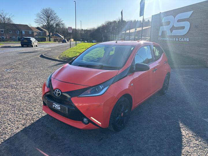 Toyota AYGO 1.0 VVT-i X-cite Euro 5 5dr Euro 5 Toyota AYGO 1.0 VVT-i X-cite Euro 5 5dr Euro 5