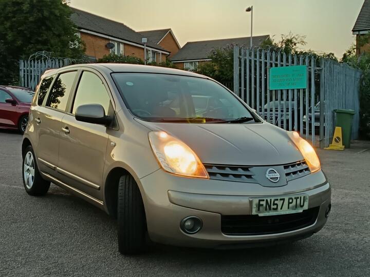 Nissan Note 1.6 16V Tekna Auto Euro 4 5dr