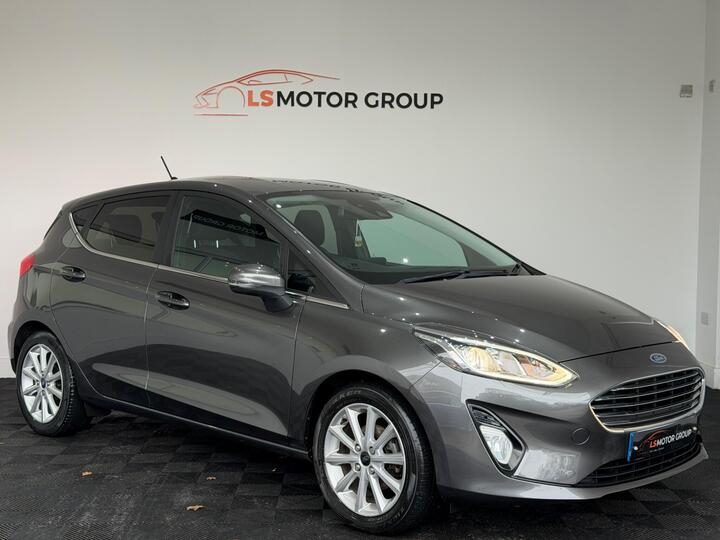 Ford Fiesta 1.0T EcoBoost Titanium Euro 6 (s/s) 5dr