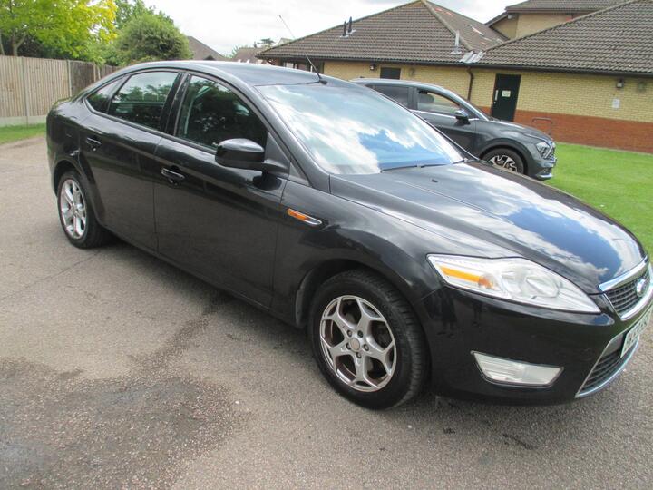 Ford Mondeo 2.0 Zetec 5dr