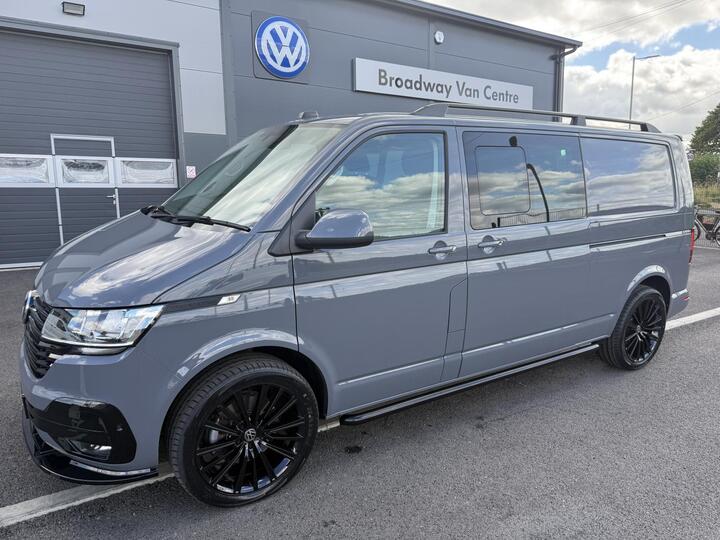 Volkswagen Transporter 2.0 TDI T32 Highline Kombi FWD LWB High Roof Euro 6 (s/s) 5dr