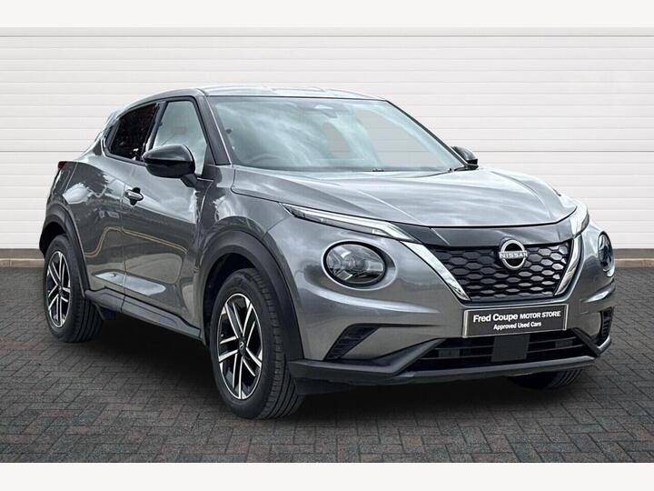 Nissan JUKE 1.6 N-Connecta Auto Euro 6 5dr