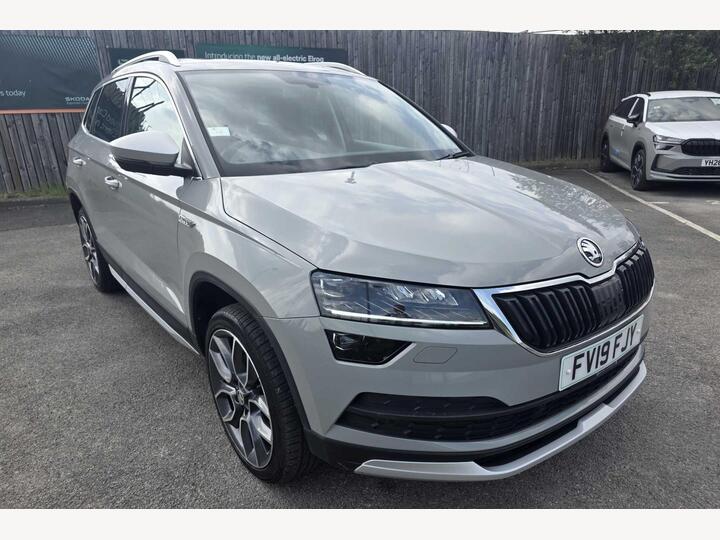 Skoda Karoq 2.0 TDI Scout 4WD Euro 6 (s/s) 5dr Skoda Karoq 2.0 TDI Scout 4WD Euro 6 (s/s) 5dr