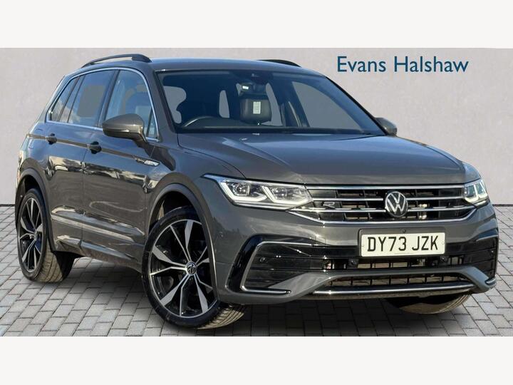 Volkswagen TIGUAN DIESEL ESTATE 2.0 TDI R-Line DSG Euro 6 (s/s) 5dr
