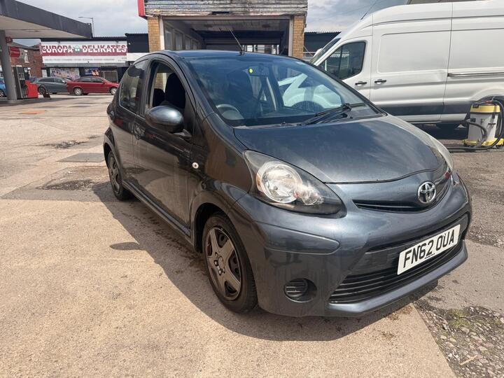 Toyota AYGO 1.0 VVT-i + Euro 5 5dr