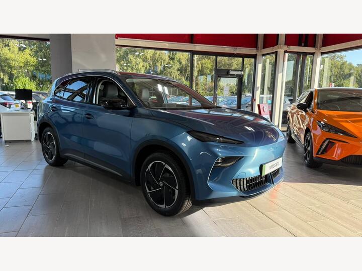 MG MGS5 64kWh Trophy Long Range Auto 5dr