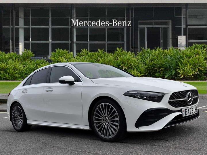 Mercedes-Benz A Class 1.3 A200h MHEV AMG Line (Premium Plus) 7G-DCT Euro 6 (s/s) 4dr Mercedes-Benz A Class 1.3 A200h MHEV AMG Line (Premium Plus) 7G-DCT Euro 6 (s/s) 4dr