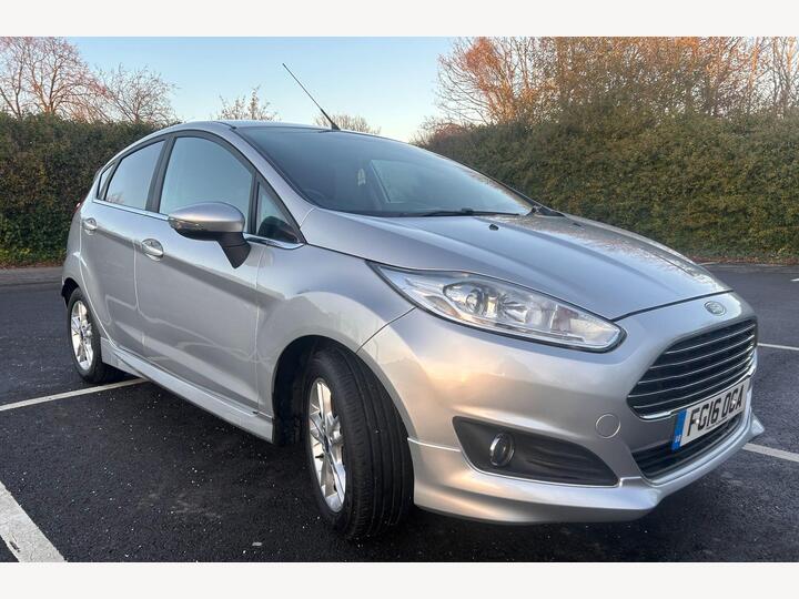 Ford Fiesta 1.0T EcoBoost Zetec Euro 6 (s/s) 5dr